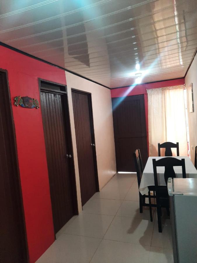 Apartamentos Caimán Tortuguero Esterno foto