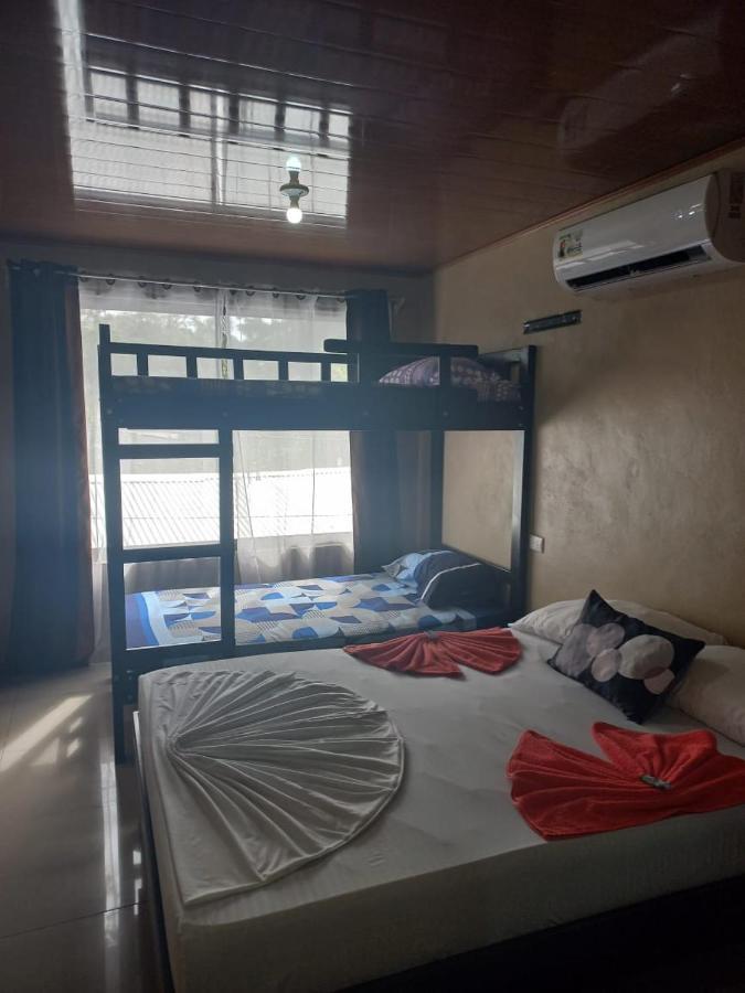 Apartamentos Caimán Tortuguero Esterno foto